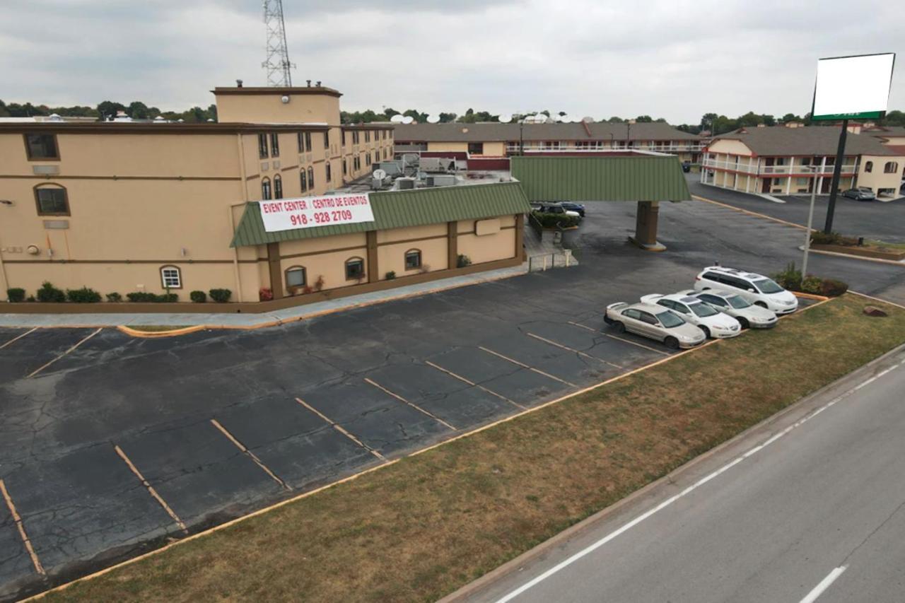 Oyo Hotel Tulsa Ok, I-44 Extérieur photo