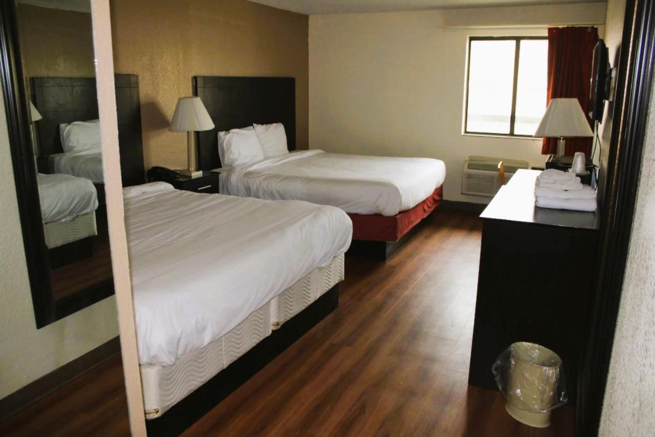 Oyo Hotel Tulsa Ok, I-44 Extérieur photo