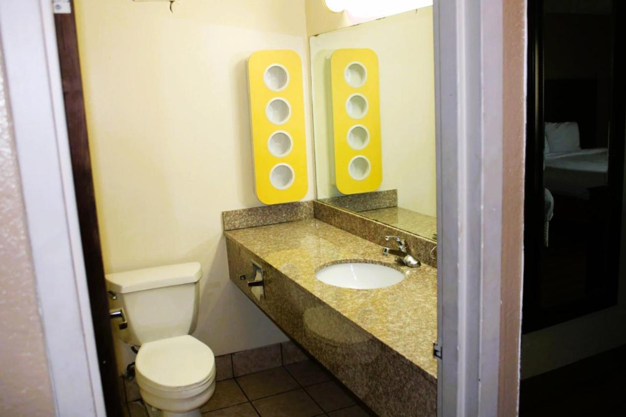 Oyo Hotel Tulsa Ok, I-44 Extérieur photo
